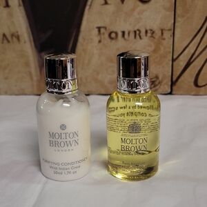 Molton Brown White and Gold Body Wash Duo